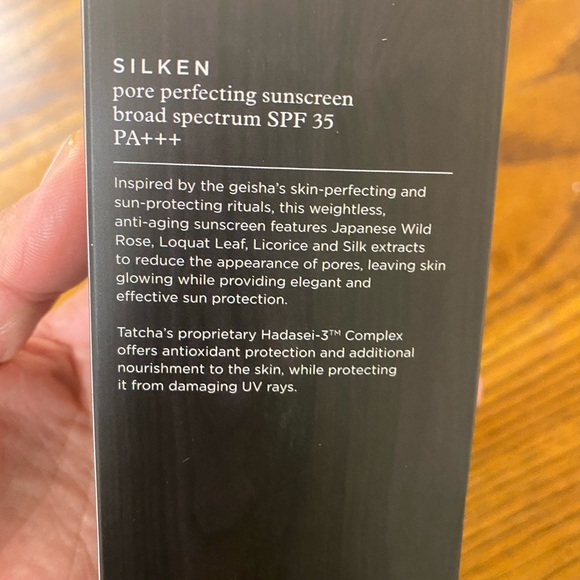 Tatcha silken pore perfecting sunscreen spf +++35 - Picture 7 of 7